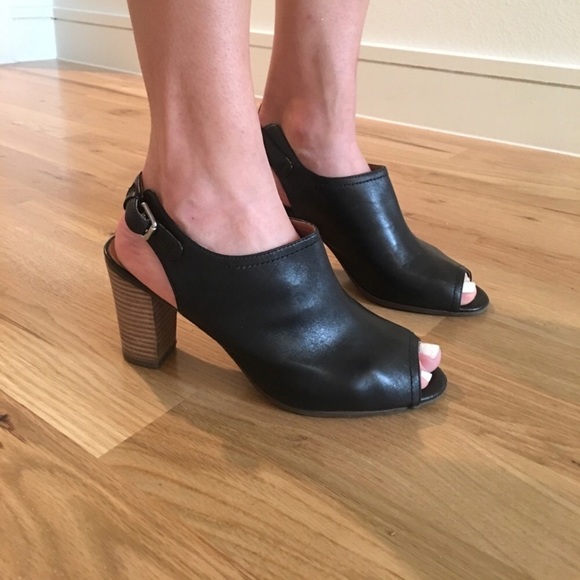 clark open toe shoes